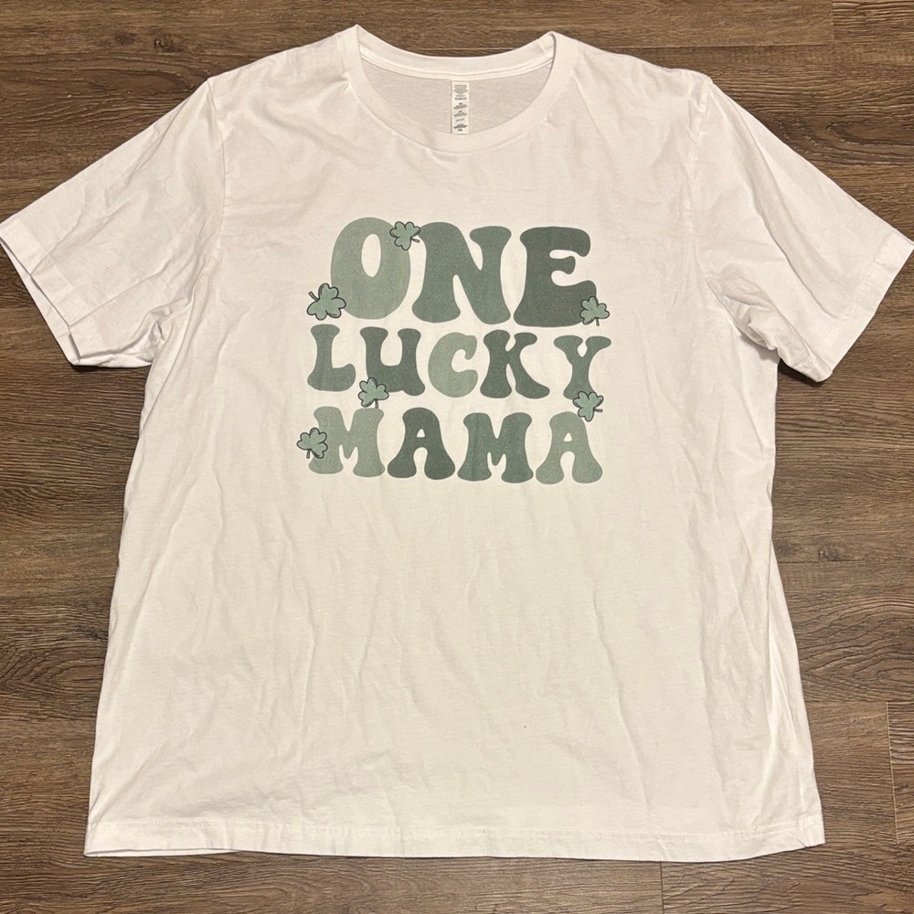 one lucky mama t shirt